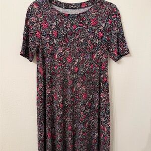 BCBG stretchy Floral Short Sleeve Dress